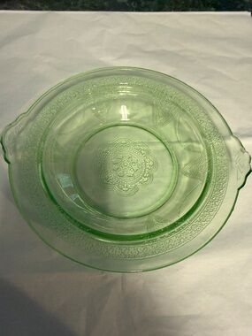 Stanley Green Glass Serving Bowl